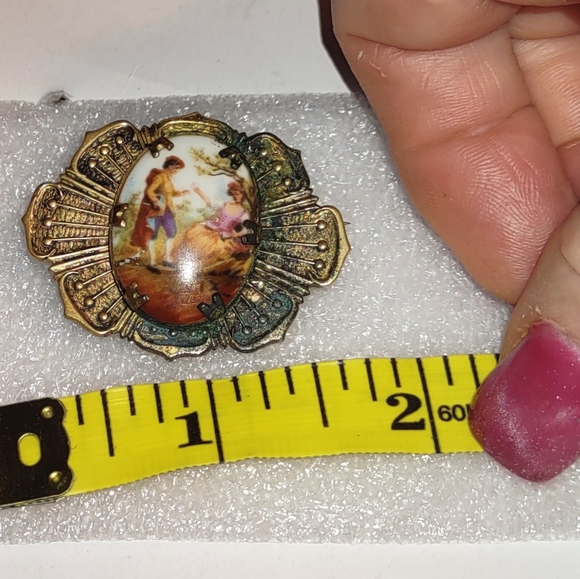 Fraganard Porcelain Vintage Courting Couple Brooch - Picture 3 of 15